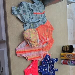 👙 LIKE NEW- LOT OF 12M BABY GIRL SWIM WEAR INCL WASHABLE SWIM DIAPER ⛱️Cat&jack
